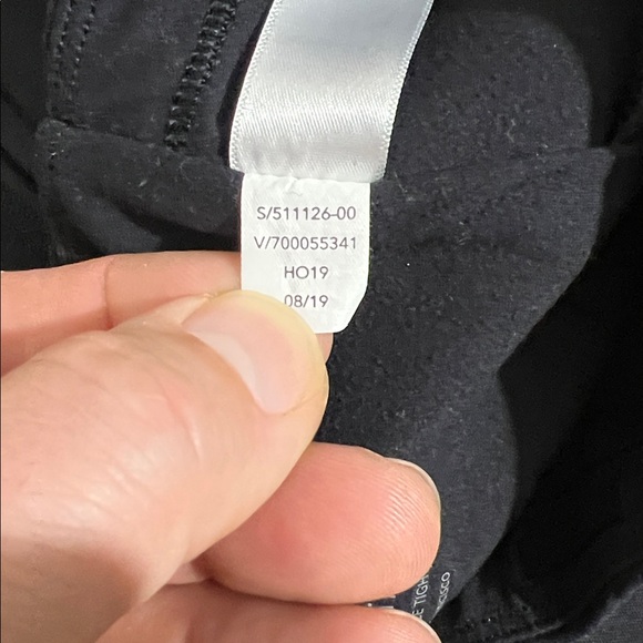 Athleta Peak Hybrid Fleece High-Rise Tights in Black, size Small - Picture 9 of 15